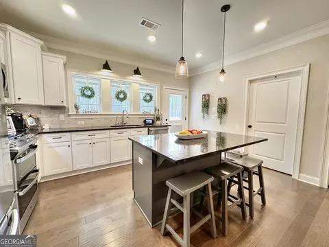 Kitchen - 240 Thrash Rd, Lagrange, GA 30241 photo 3 of 4