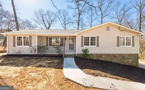 125 Ridgewood Dr, Woodstock, GA 30188