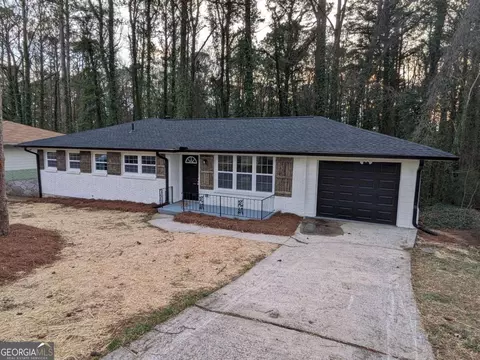 1861 Idlewood Dr, East Point, GA 30344