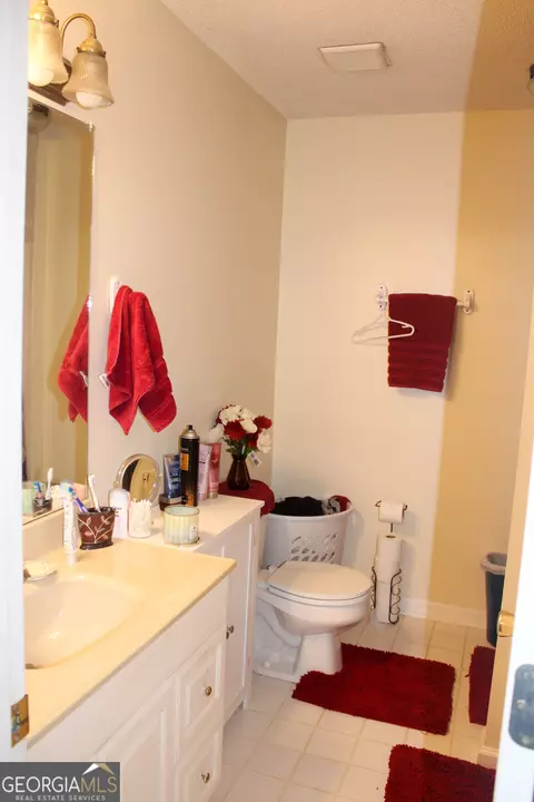 Bath - 3005 Old West Point Rd, Lagrange, GA 30240 photo 1 of 5