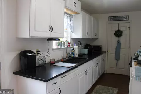Kitchen - 3005 Old West Point Rd, Lagrange, GA 30240 photo 1 of 5