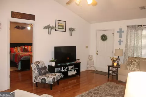 Living - 3005 Old West Point Rd, Lagrange, GA 30240 photo 8 of 11