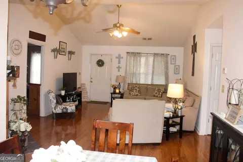 Living - 3005 Old West Point Rd, Lagrange, GA 30240 photo 11 of 11