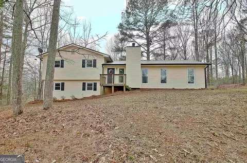 70 Hearthstone Dr N, Newnan, GA 30263