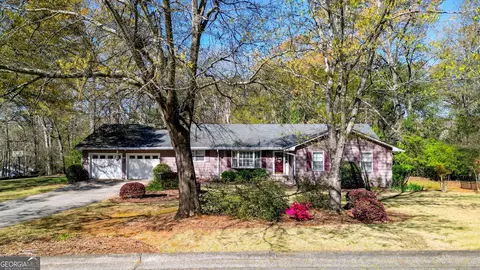 17 Alpine Dr, Cartersville, GA 30120