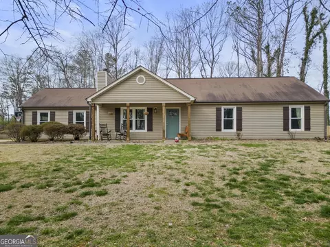 205 Natures Cove Rd, Newnan, GA 30263