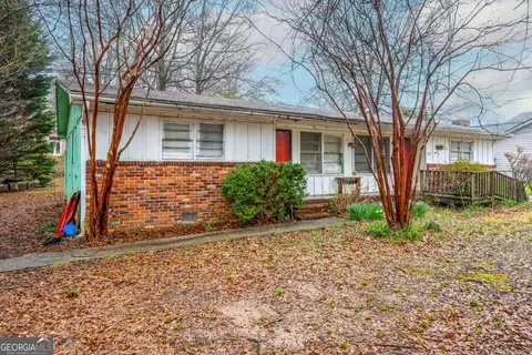 2027 Cooper Lake Dr SE, Smyrna, GA 30080