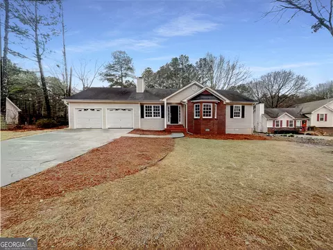 1014 Autumn Trce, Monroe, GA 30656