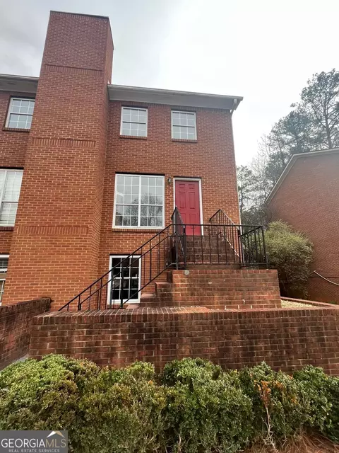 141 Davis Mill Ct, Lawrenceville, GA 30044