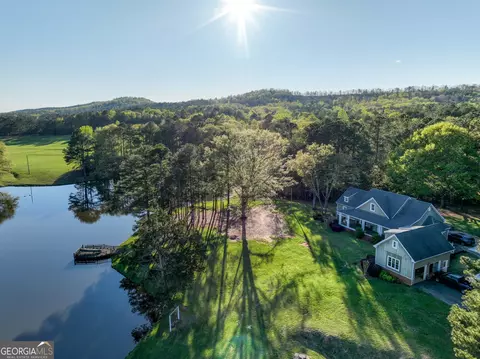 780 Mountain Valley Rd, Woodland, GA 31836