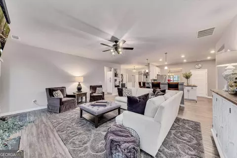 601 Edgemore Rd, Canton, GA 30114 photo 12