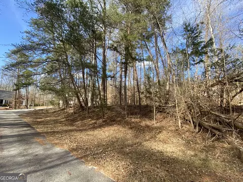 101 Iris Ct, Westminster, SC 29693 photo 2