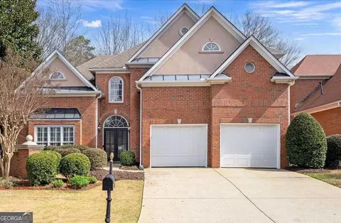 200 Somerset Ct, Sandy Springs, GA 30350