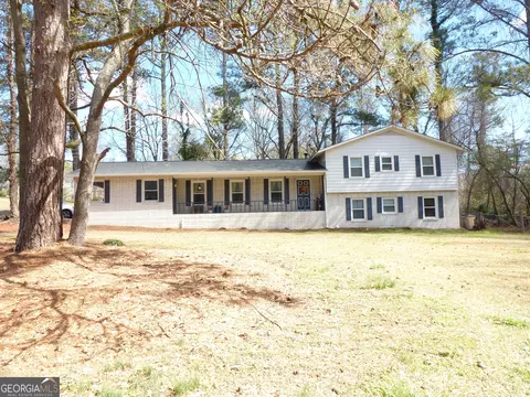 2698 Kings Way, Lawrenceville, GA 30044
