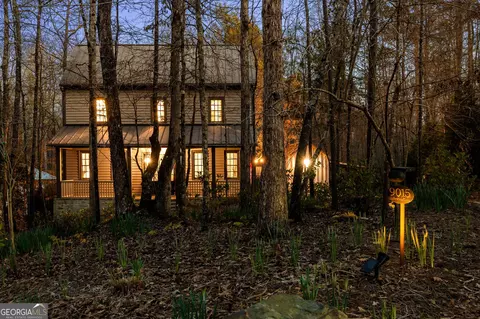9015 Selborne Ln, Chattahoochee Hills, GA 30268