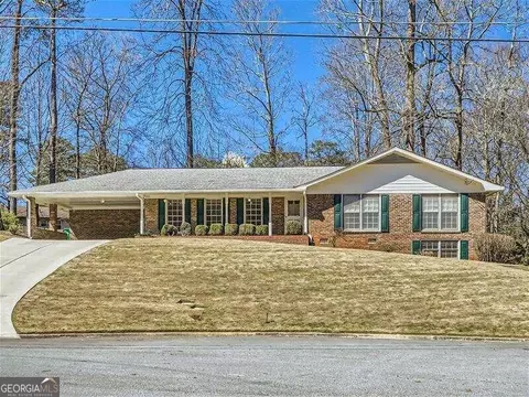 2746 Henderson Ct, Tucker, GA 30084