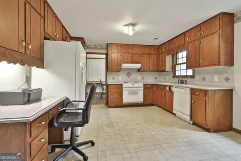 135 Rollingbrook Trl, Tyrone, GA 30290 photo 18