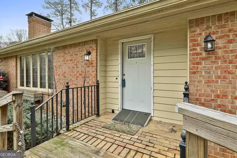 135 Rollingbrook Trl, Tyrone, GA 30290 photo 9
