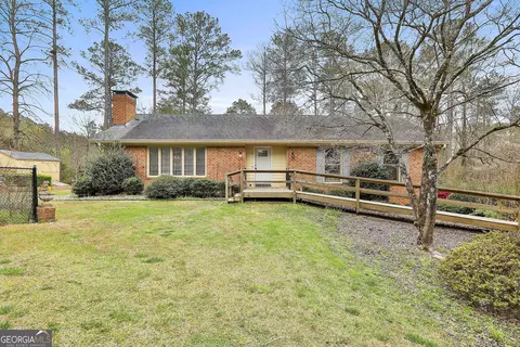 135 Rollingbrook Trl, Tyrone, GA 30290