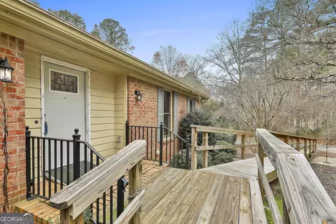 135 Rollingbrook Trl, Tyrone, GA 30290 photo 8