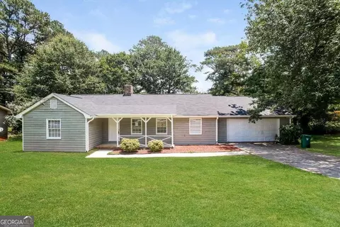 3264 Rockport Dr, Lithonia, GA 30038