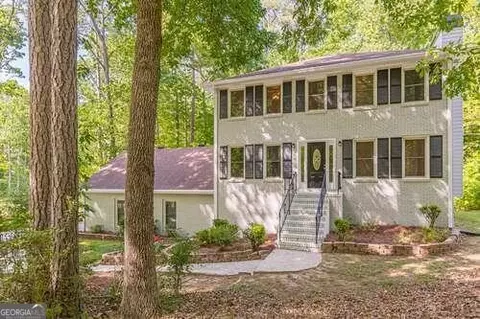 195 Poplar Way, Fayetteville, GA 30214
