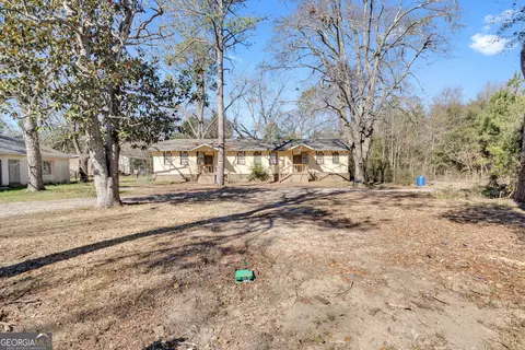 202 Charlevoix St, Fort Valley, GA 31030
