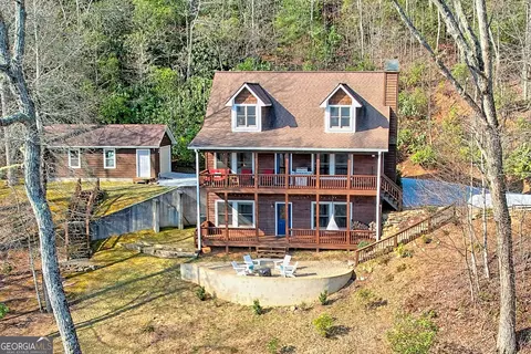 247 Sleepy Brook Ln, Dillard, GA 30537