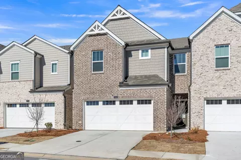 960 Sunny Lake Dr, Lawrenceville, GA 30043