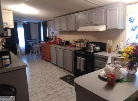 6832 Duncan Rd, Lula, GA 30554 photo 2