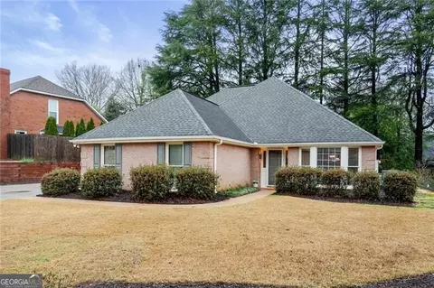 400 N Farm Dr, Alpharetta, GA 30004