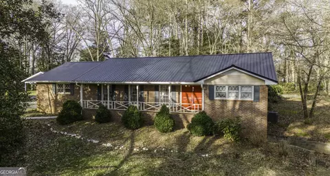 428 Robertson Ave, Tallapoosa, GA 30176