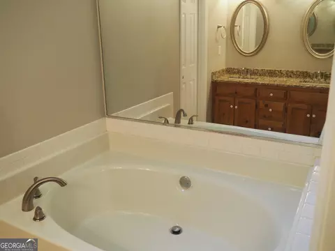 111 Highland Pointe Dr, Lagrange, GA 30240 photo 11