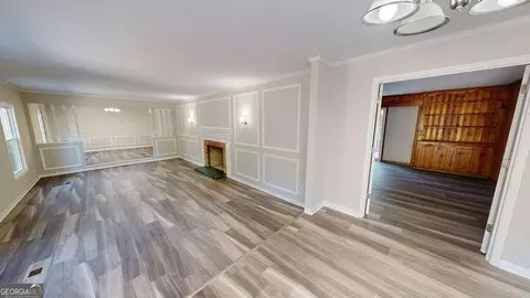 Living - 546 Sivell Rd, Lagrange, GA 30241 photo 1 of 3