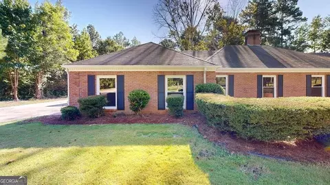 Exterior - 546 Sivell Rd, Lagrange, GA 30241 photo 6 of 9