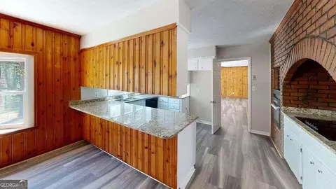 Kitchen - 546 Sivell Rd, Lagrange, GA 30241 photo 2 of 2