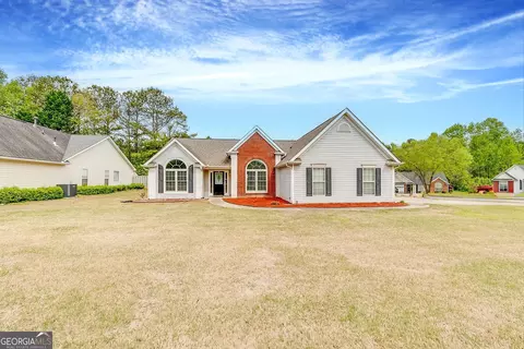 570 Sterling Hill Dr, Lawrenceville, GA 30046