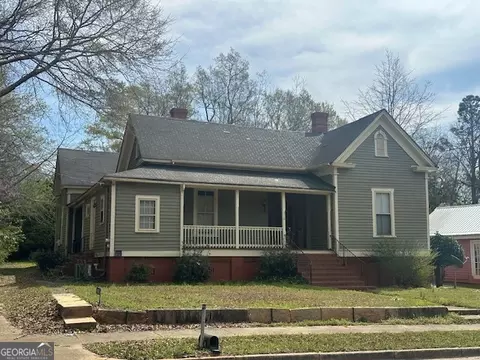 310 Warthen St, Sandersville, GA 31082