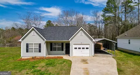 102 Whispering Pine Ln, White, GA 30184