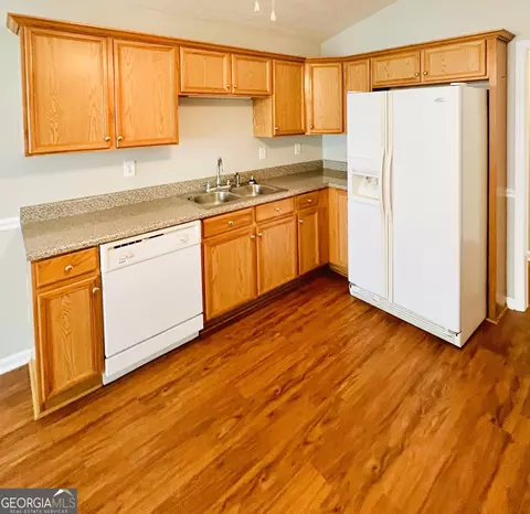Kitchen - 2042 Elm Grove Ln, Hampton, GA 30228 photo 4 of 4