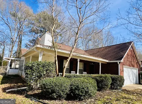 Exterior - 2042 Elm Grove Ln, Hampton, GA 30228 photo 2 of 10