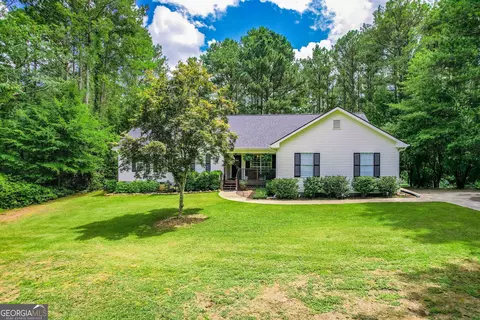 1950 Stone Lea Dr, Oxford, GA 30054