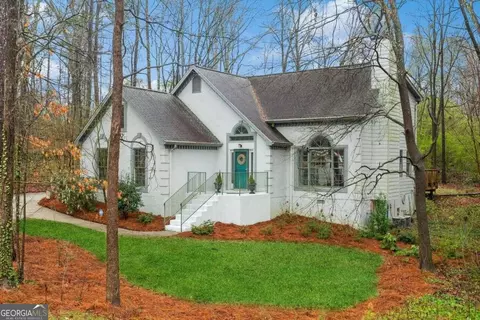 1050 Buckner Rd SE, Mableton, GA 30126