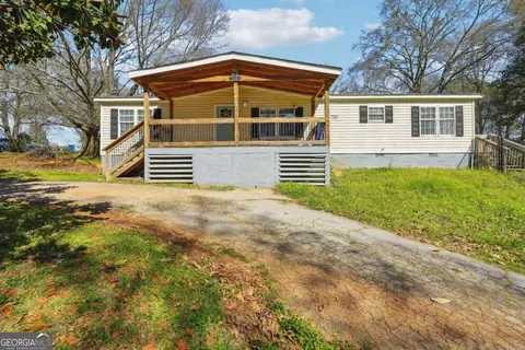 105 Highland Blvd, Stockbridge, GA 30281