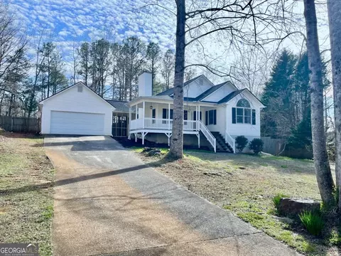 29 High Pointe Dr, White, GA 30184