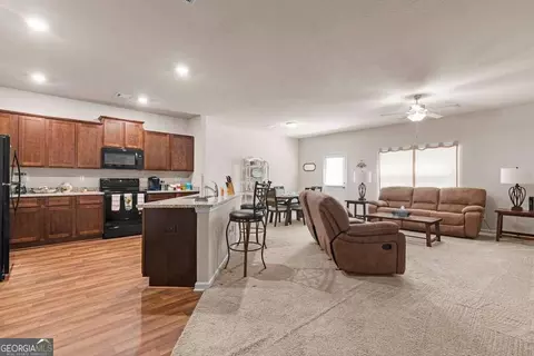 284 Darling Ln, Pendergrass, GA 30567 photo 9