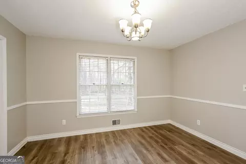 376 Buckingham Dr, Covington, GA 30016 photo 6