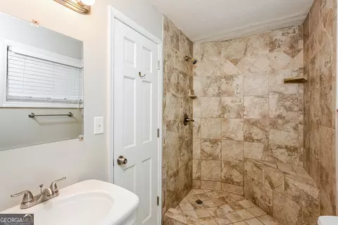 376 Buckingham Dr, Covington, GA 30016 photo 12