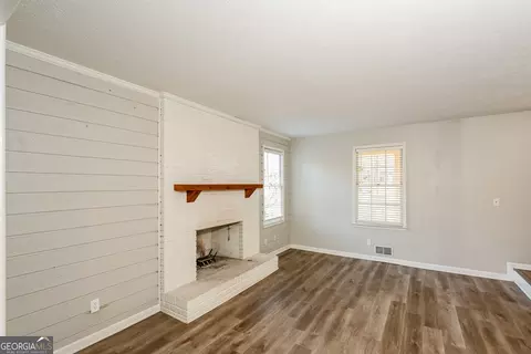 376 Buckingham Dr, Covington, GA 30016 photo 5
