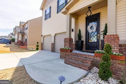 1963 Roxey Ln, Winder, GA 30680 photo 3